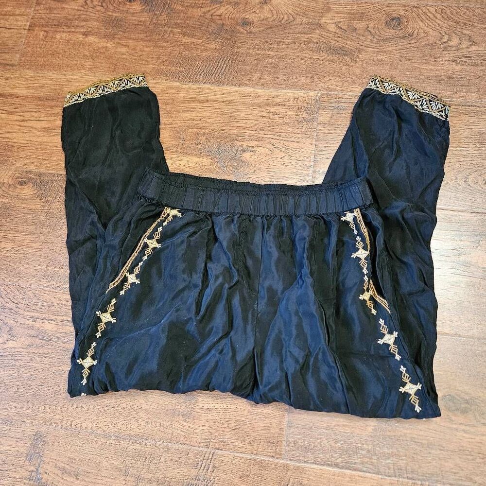 Johnny Was Embroidered Pull-On Pants - Picture 2 of 9